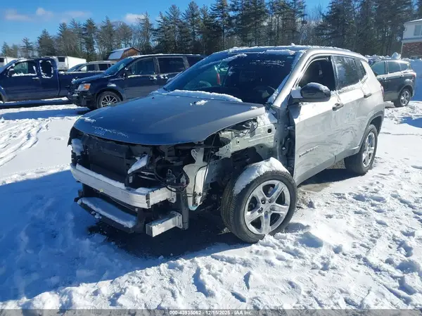 3C4NJDAN2PT514580 2023 JEEP COMPASS - Image 2