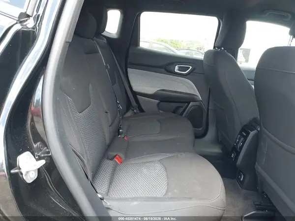3C4NJDAN2PT520637 2023 JEEP COMPASS - Image 8