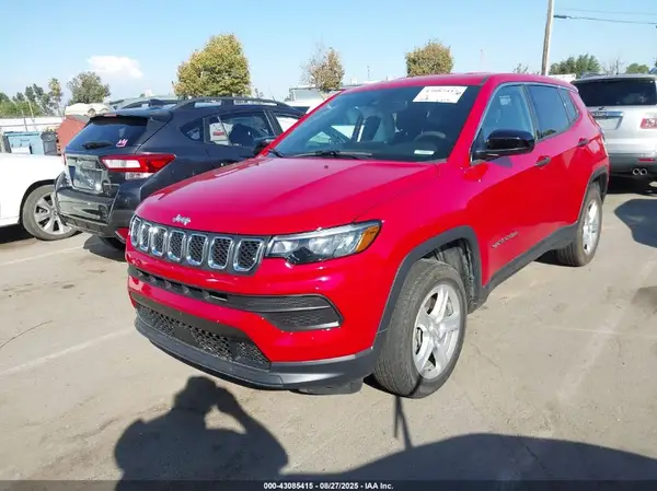3C4NJDAN2PT573466 2023 JEEP COMPASS - Image 2