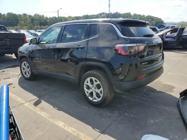 3C4NJDAN2RT144444 2024 JEEP COMPASS - Image 2