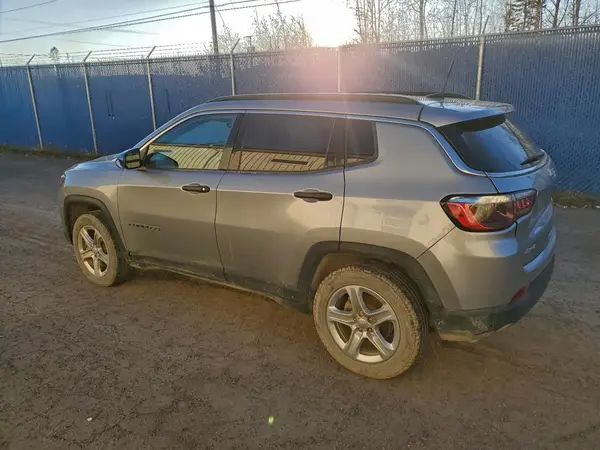 3C4NJDAN2RT576967 2024 JEEP COMPASS - Image 2