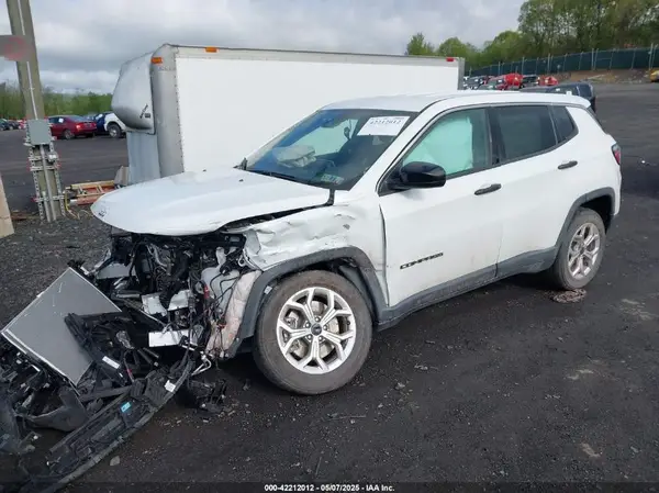 3C4NJDAN2ST517777 2025 JEEP COMPASS - Image 2