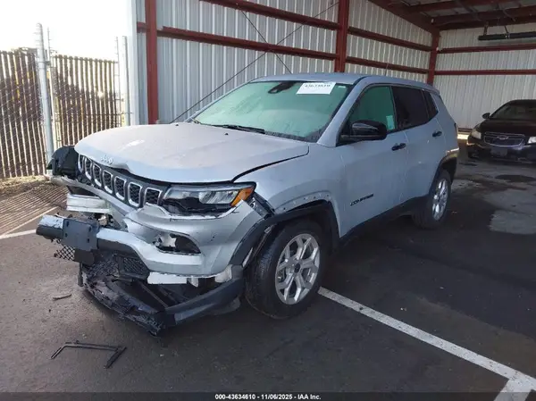 3C4NJDAN2ST518511 2025 JEEP COMPASS - Image 2