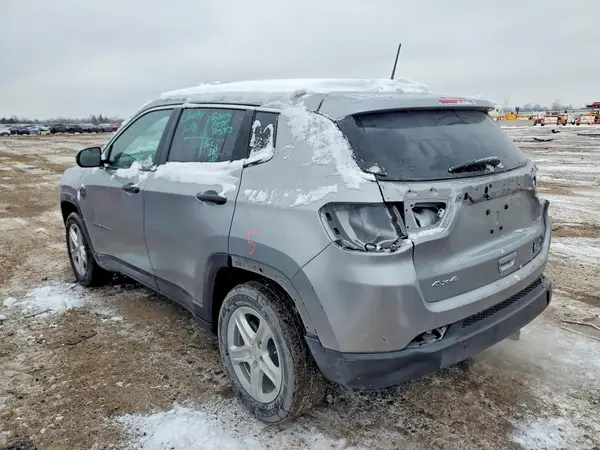 3C4NJDAN3PT509629 2023 JEEP COMPASS - Image 2