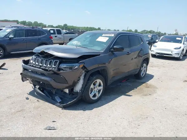 3C4NJDAN3PT515463 2023 JEEP COMPASS - Image 2
