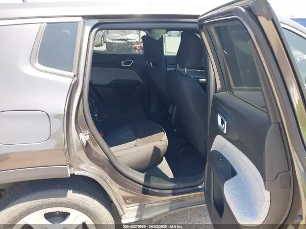3C4NJDAN3PT515463 2023 JEEP COMPASS - Image 8