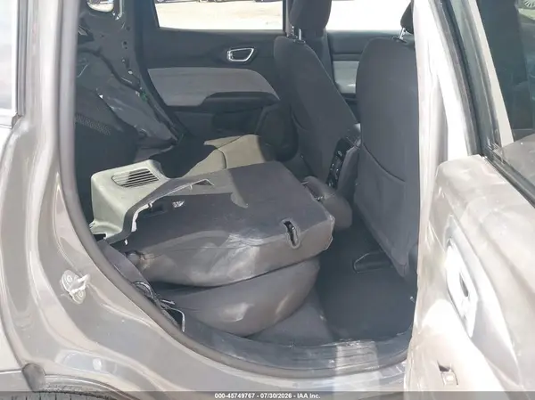 3C4NJDAN3PT537141 2023 JEEP COMPASS - Image 8