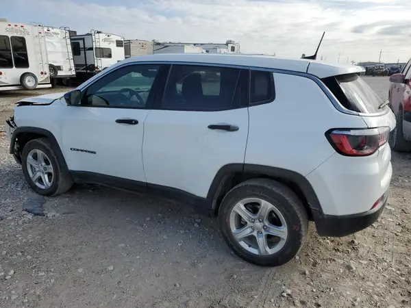 3C4NJDAN3PT564548 2023 JEEP COMPASS - Image 2