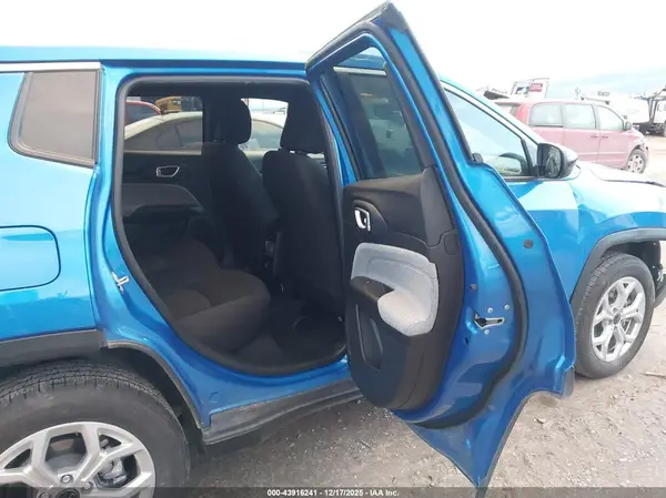 3C4NJDAN3ST533938 2025 JEEP COMPASS - Image 8