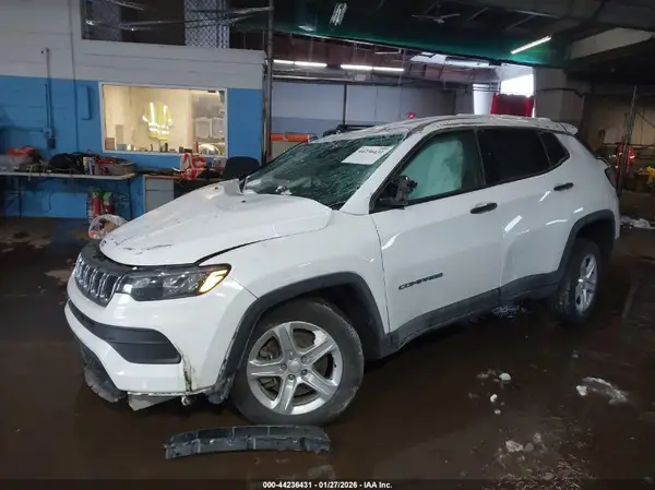 3C4NJDAN4PT531395 2023 JEEP COMPASS - Image 2