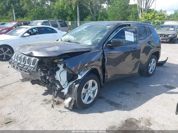 3C4NJDAN4RT577229 2024 JEEP COMPASS - Image 2