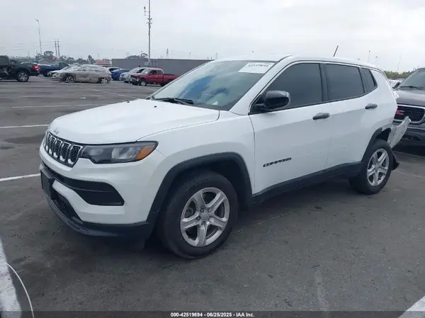 3C4NJDAN5PT510734 2023 JEEP COMPASS - Image 2
