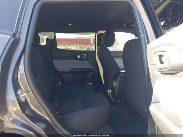 3C4NJDAN5RT160377 2024 JEEP COMPASS - Image 8