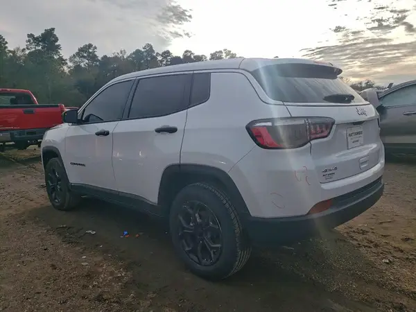 3C4NJDAN5RT174134 2024 JEEP COMPASS - Image 2