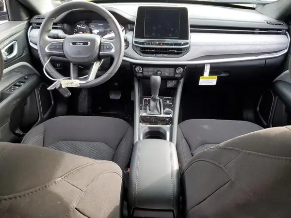 3C4NJDAN5ST585622 2025 JEEP COMPASS - Image 8