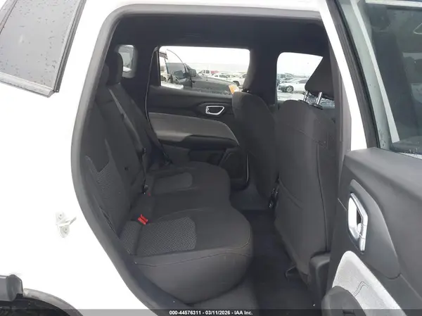 3C4NJDAN6PT545699 2023 JEEP COMPASS - Image 8