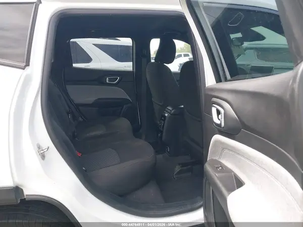 3C4NJDAN6PT555701 2023 JEEP COMPASS - Image 8