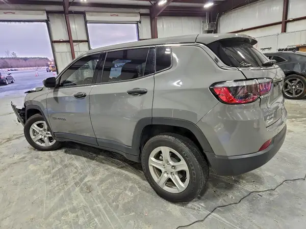 3C4NJDAN6PT556296 2023 JEEP COMPASS - Image 2