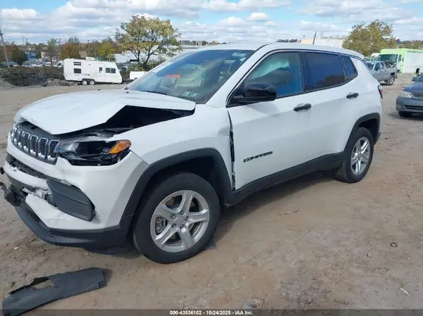 3C4NJDAN6RT612613 2024 JEEP COMPASS - Image 2