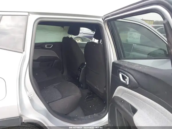 3C4NJDAN6ST566044 2025 JEEP COMPASS - Image 8