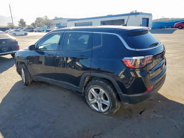 3C4NJDAN7PT531150 2023 JEEP COMPASS - Image 2