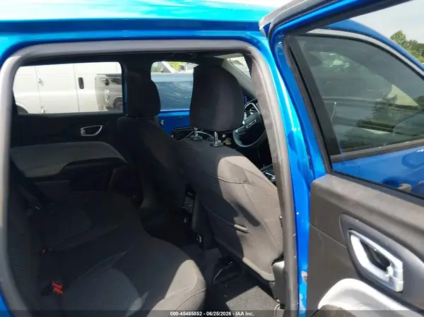 3C4NJDAN7PT535439 2023 JEEP COMPASS - Image 8