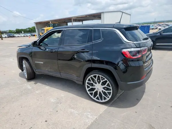 3C4NJDAN7ST528676 2025 JEEP COMPASS - Image 2