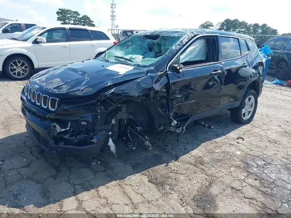 3C4NJDAN8PT515667 2023 JEEP COMPASS - Image 2