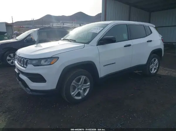3C4NJDAN8PT526152 2023 JEEP COMPASS - Image 2