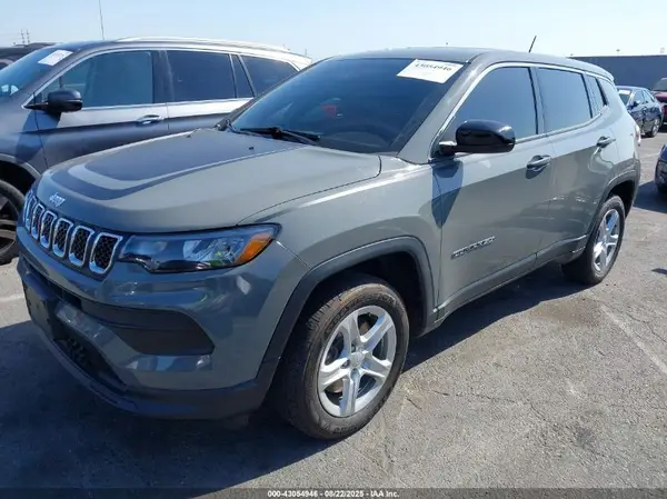 3C4NJDAN8PT538530 2023 JEEP COMPASS - Image 2