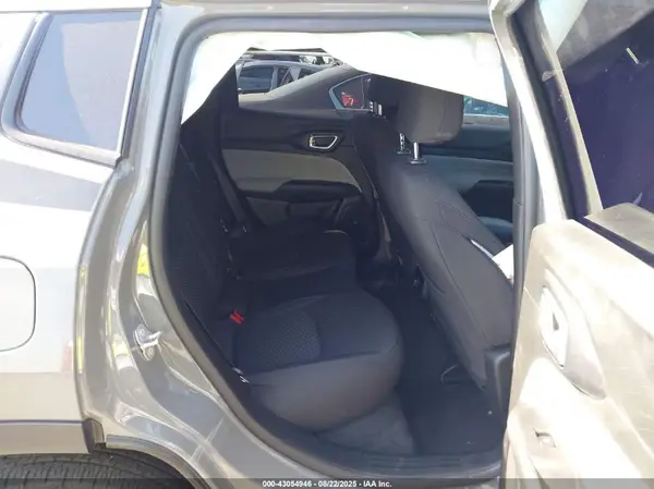 3C4NJDAN8PT538530 2023 JEEP COMPASS - Image 8