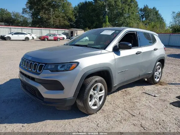 3C4NJDAN8PT566425 2023 JEEP COMPASS - Image 2