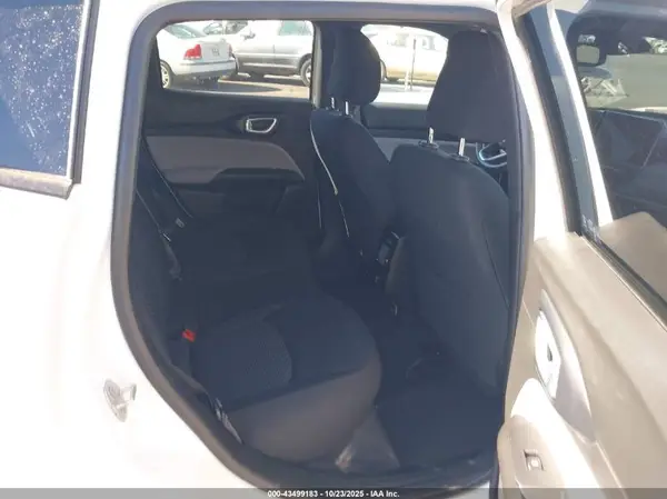 3C4NJDAN8PT575013 2023 JEEP COMPASS - Image 8