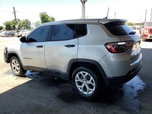 3C4NJDAN8RT108225 2024 JEEP COMPASS - Image 2