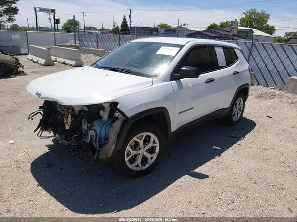 3C4NJDAN8RT133707 2024 JEEP COMPASS - Image 2