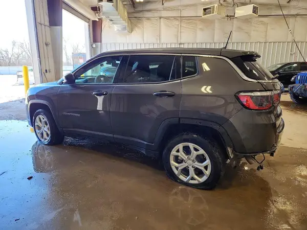 3C4NJDAN8RT148627 2024 JEEP COMPASS - Image 2
