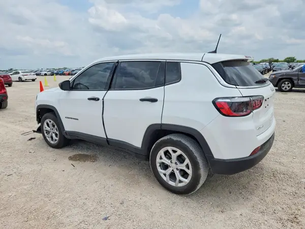 3C4NJDAN8RT173527 2024 JEEP COMPASS - Image 2