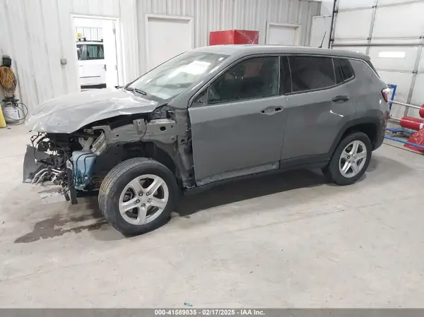 3C4NJDAN8RT580067 2024 JEEP COMPASS - Image 2