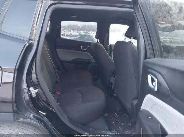 3C4NJDAN8ST538505 2025 JEEP COMPASS - Image 8