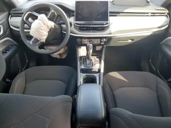 3C4NJDAN9RT106404 2024 JEEP COMPASS - Image 8