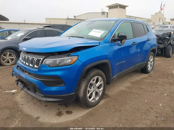3C4NJDAN9RT133621 2024 JEEP COMPASS - Image 2