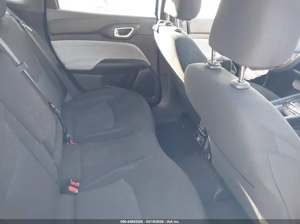3C4NJDAN9RT175772 2024 JEEP COMPASS - Image 8