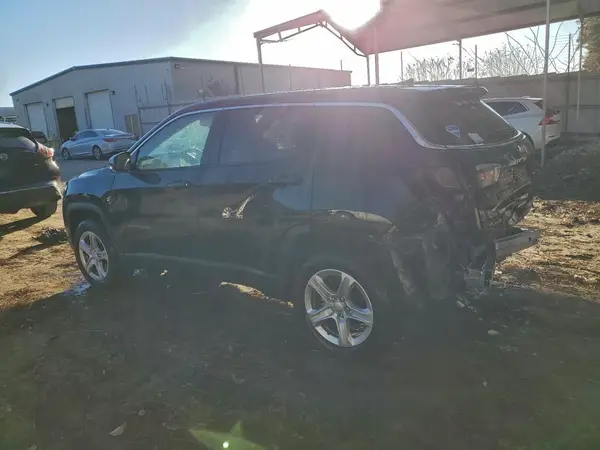 3C4NJDANXPT517064 2023 JEEP COMPASS - Image 2