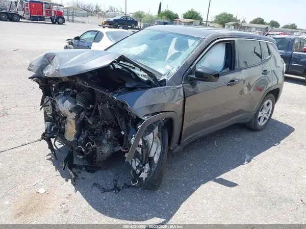 3C4NJDANXPT571285 2023 JEEP COMPASS - Image 2
