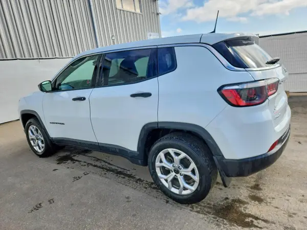 3C4NJDANXST534343 2025 JEEP COMPASS - Image 2