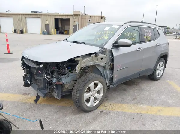 3C4NJDBB0HT606941 2017 JEEP COMPASS - Image 2