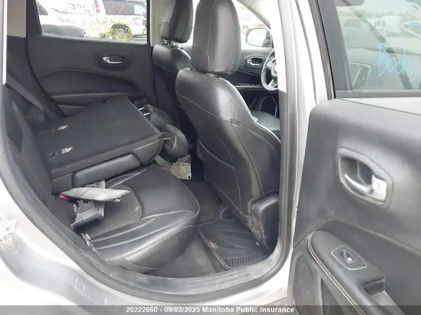 3C4NJDBB0HT606941 2017 JEEP COMPASS - Image 8