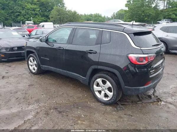 3C4NJDBB0HT650812 2017 JEEP COMPASS - Image 2