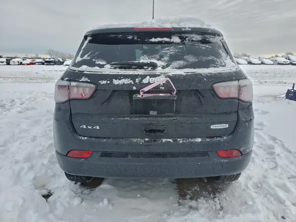 2017 JEEP COMPASS auction photo 6