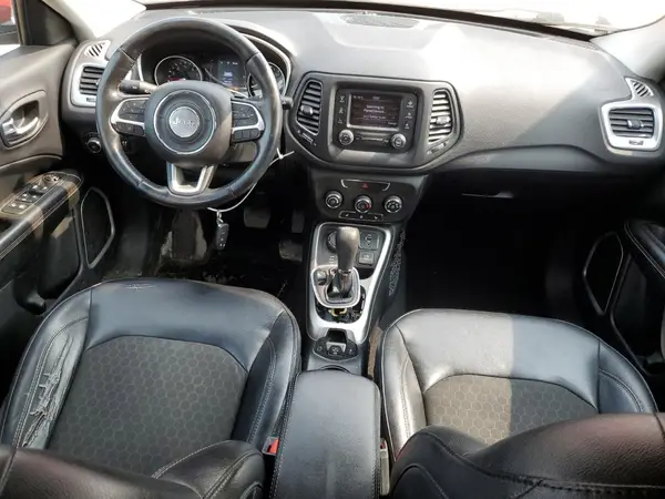 3C4NJDBB0HT651409 2017 JEEP COMPASS - Image 8